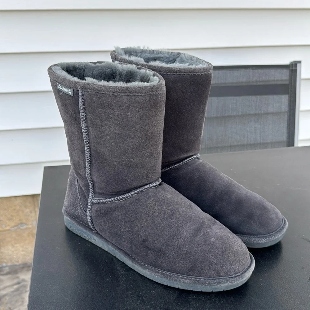 EUC BearPaw Emma Short Gray Boots - Picture 1 of 4